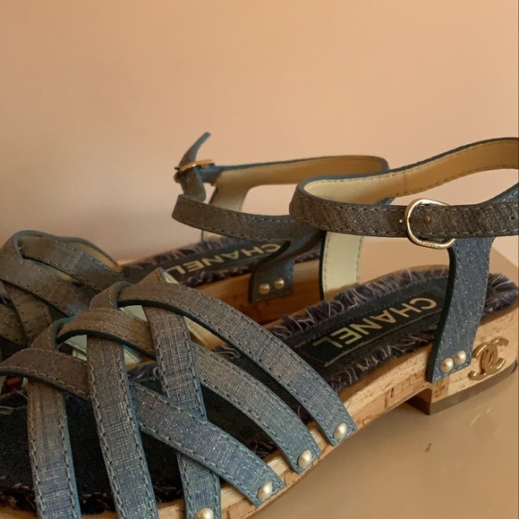 Chanel CC Denim Sandals (35) - Picture 5 of 7
